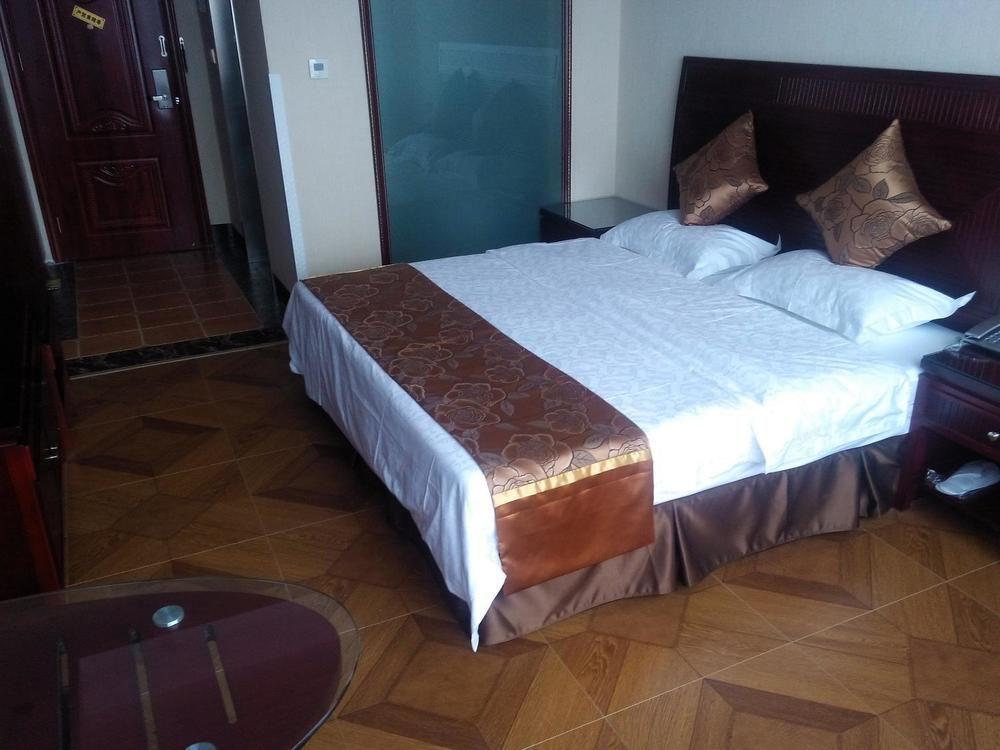 Fengyu Business Hotel เฉิงตู ภายนอก รูปภาพ